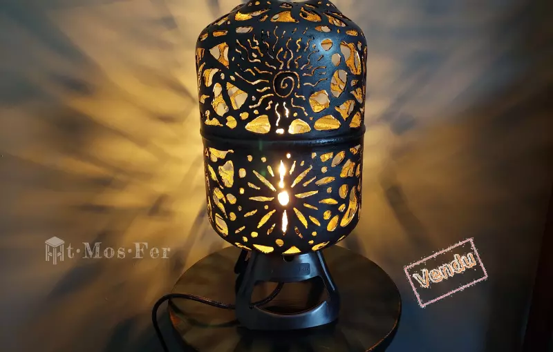 lampe-de-chevet-d-ambiance-artistique-artisanale-locale