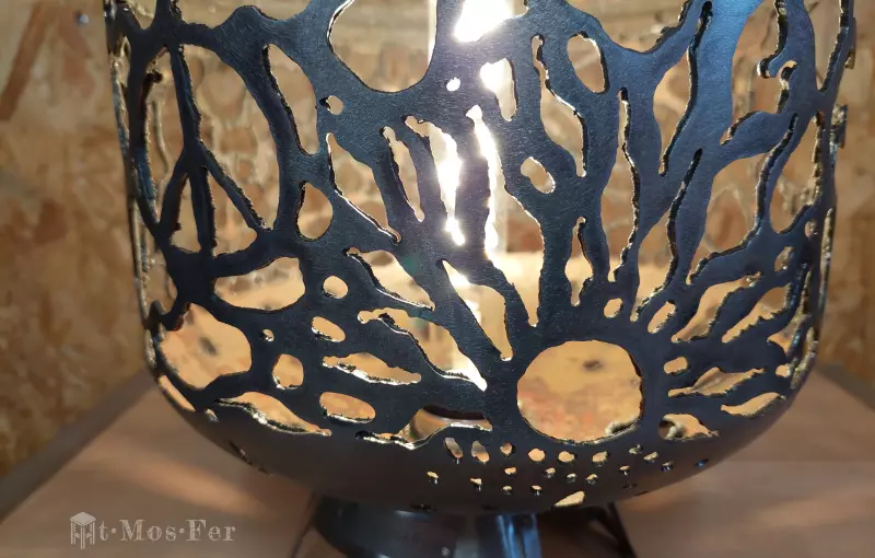 lampe-salon-unique-artistique-decorative-recyclee-reemploi-acier-indus