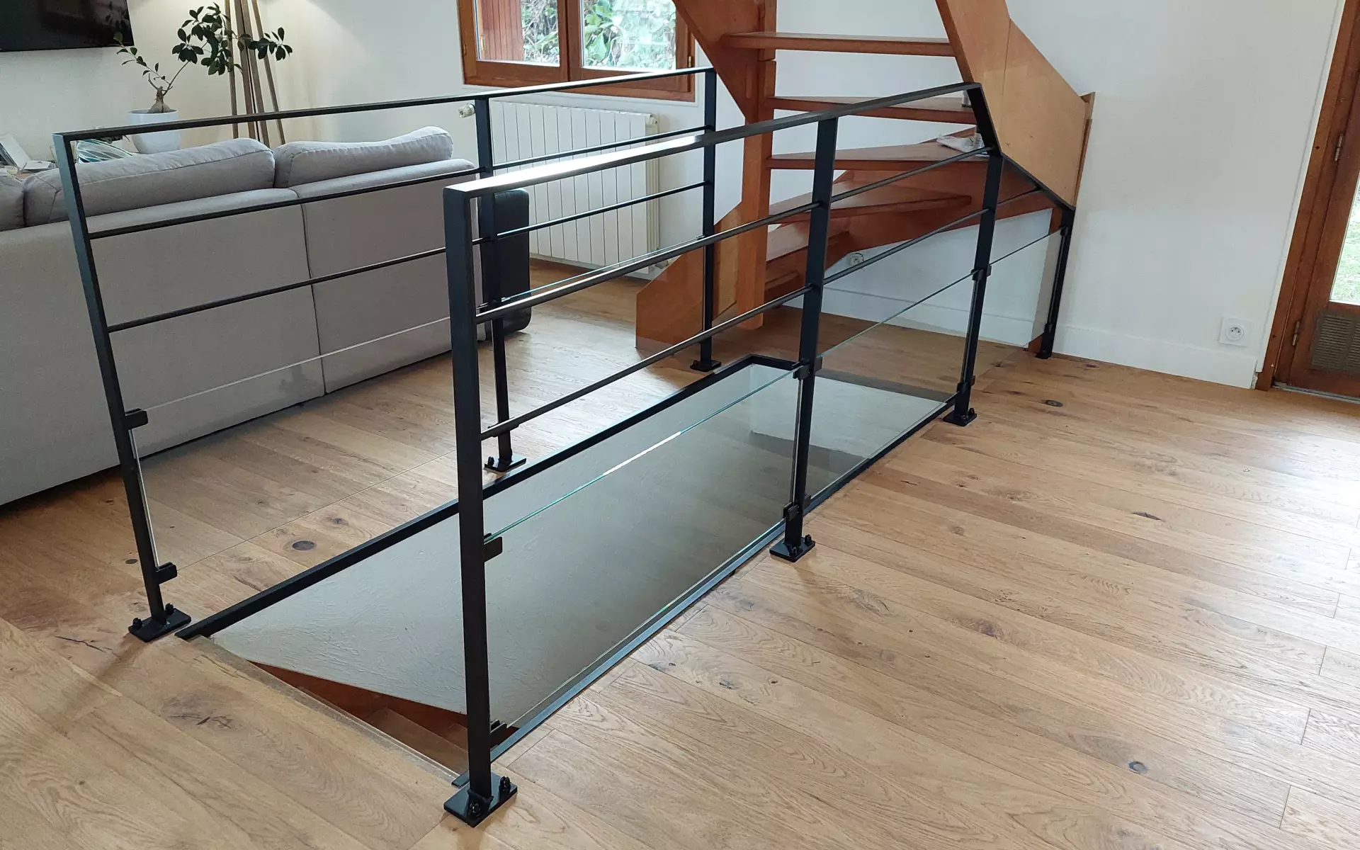 barriere-balustrade-garde-fou-main-courante-rampe-escalier-acier-metal-rambarde