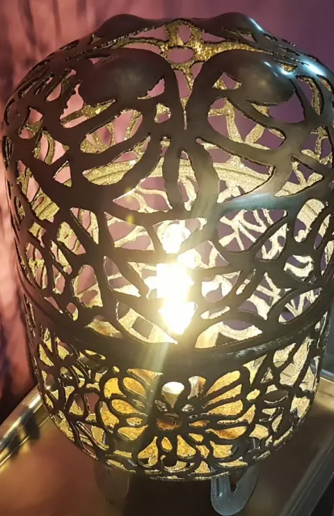 Lampe à poser en verre coloré kaki H24cm